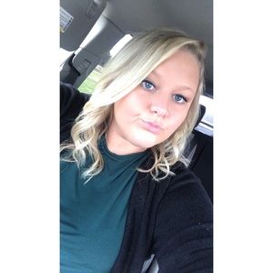 Meet your Posher, Allyson